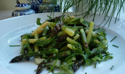 Spargel im Wok gebraten