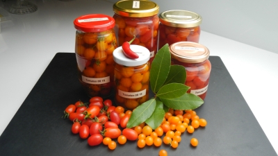 Tomaten, süß-sauer eingelegt